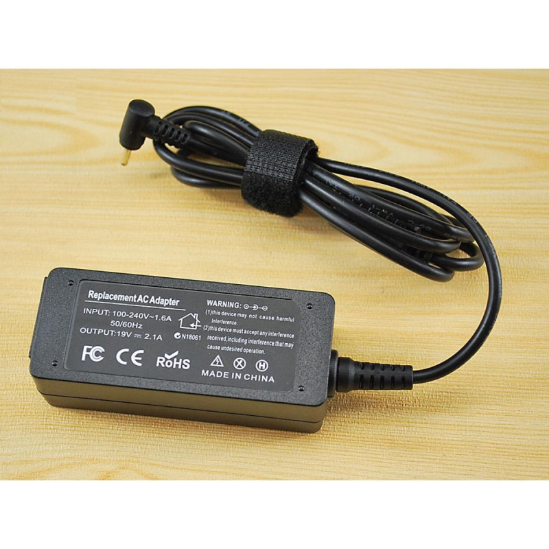 Блок питания для ноутбука Asus 19V 2.1A 40W 2.5 0.7 Good Quality Блок питания для ноутбука Asus 19V 2.1A 40W 2.5 0.7 Good Quality