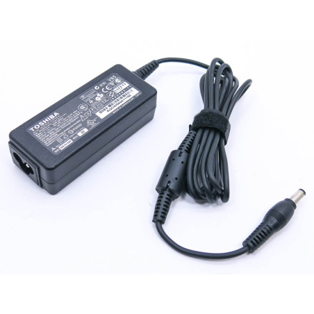Блок живлення Toshiba 19V 2.37A 45W 5.5*2.5