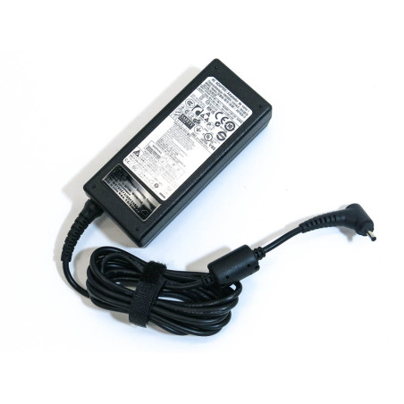 Блок питания Samsung NP900X1B NP500P4C NP520U4C NP530U4C NP535U4C NP530u3b NP530u3bi NP530u3c NP535u3c Xe550c22 NP900X1A 915S