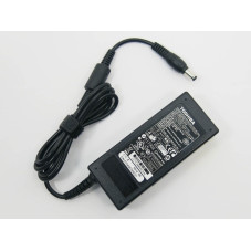 Блок живлення Toshiba 19V 3.42A 65W 5.5 2.5