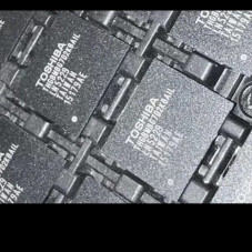 Микросхема eMMC 16GB Toshiba THGBMBG7D2KBAIL